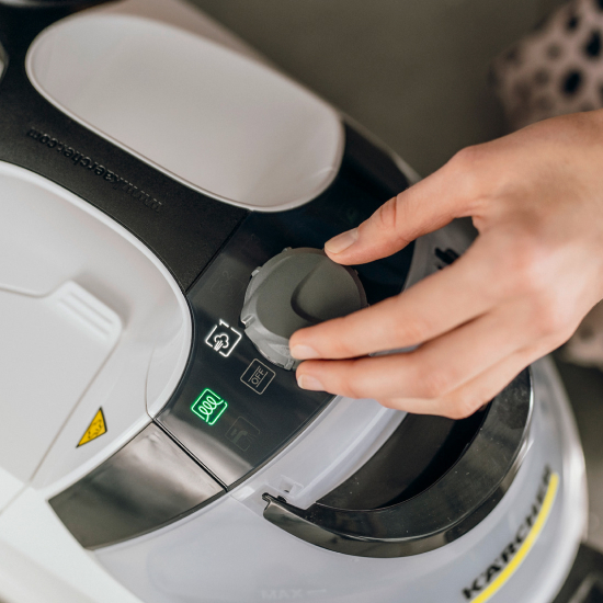 Karcher SC 5 Easyfix Iron Plug Buharlı Temizlik Makinesi Kirala